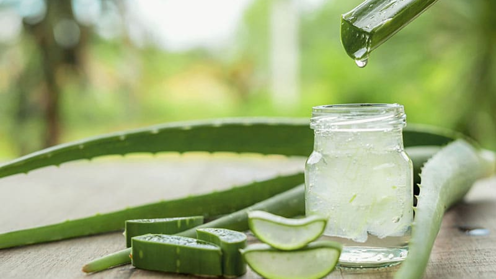 فواید-آلوئه-ورا-برای-پوست